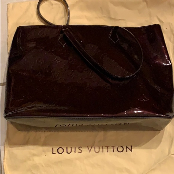 Louis Vuitton Willshire Patent Merlot Leather. - Picture 3 of 5